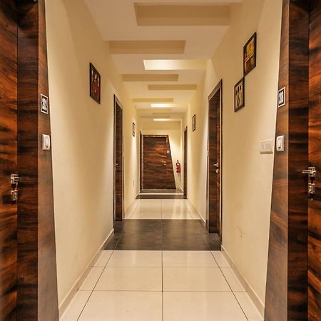 Hotel Naman Удайпур Екстериор снимка