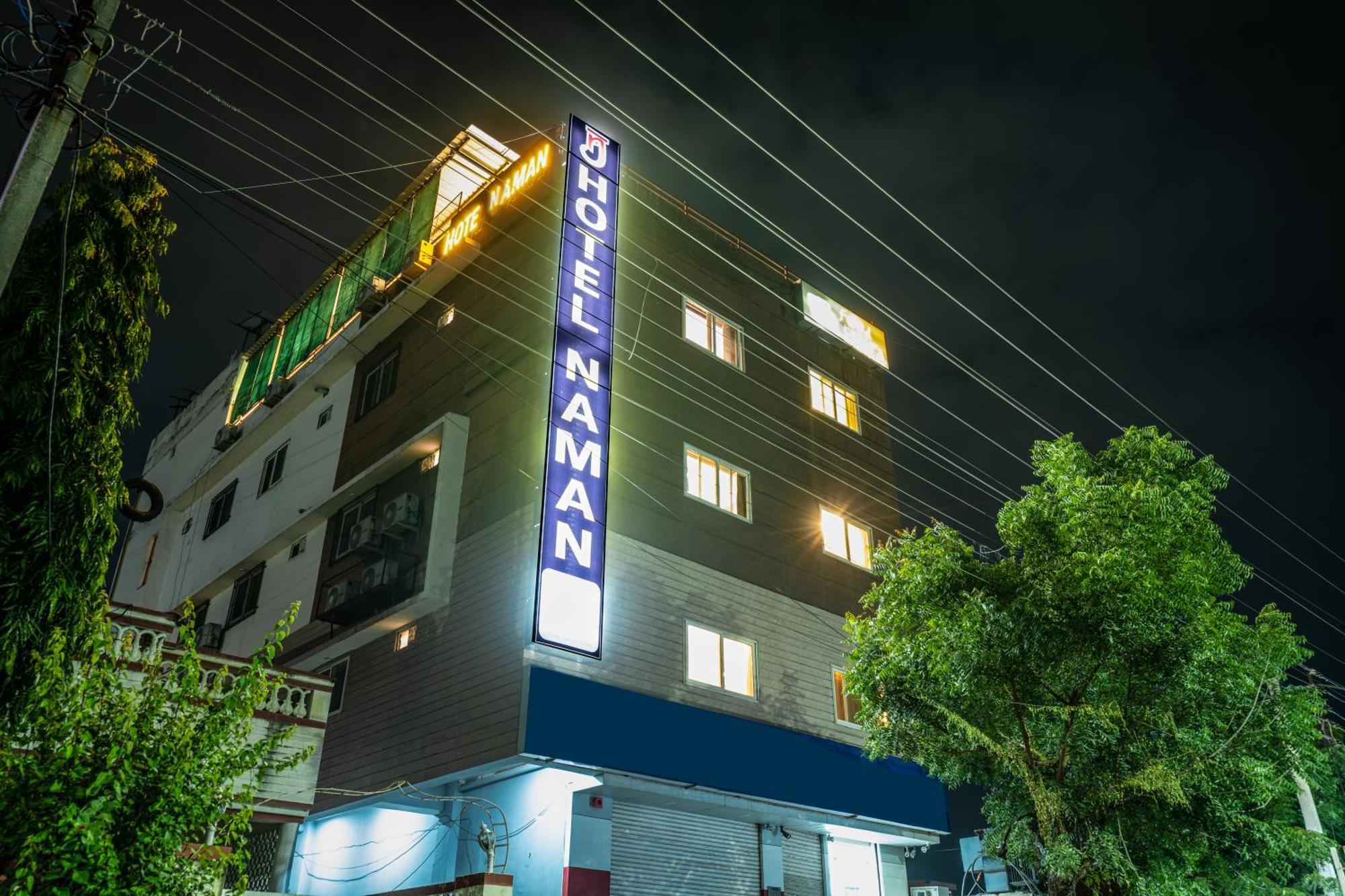 Hotel Naman Удайпур Екстериор снимка